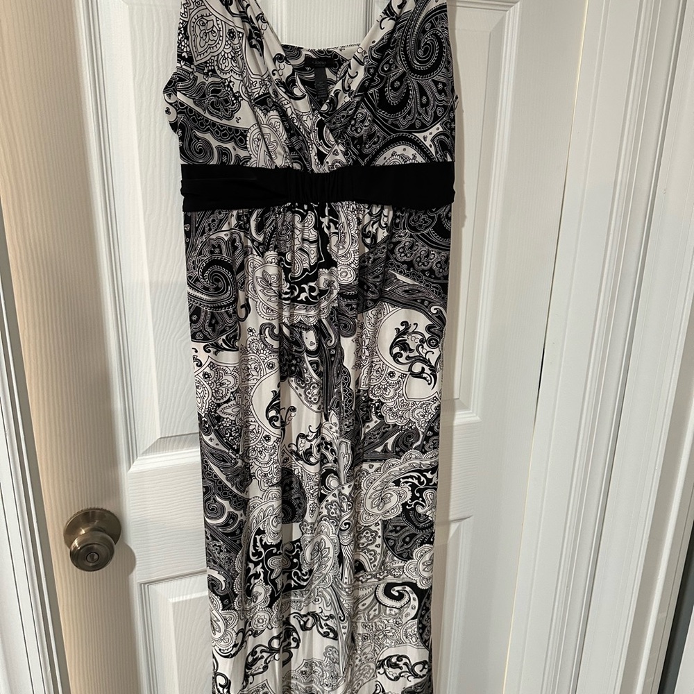 Soma Black and White Paisley Maxi Dress with Waist Band